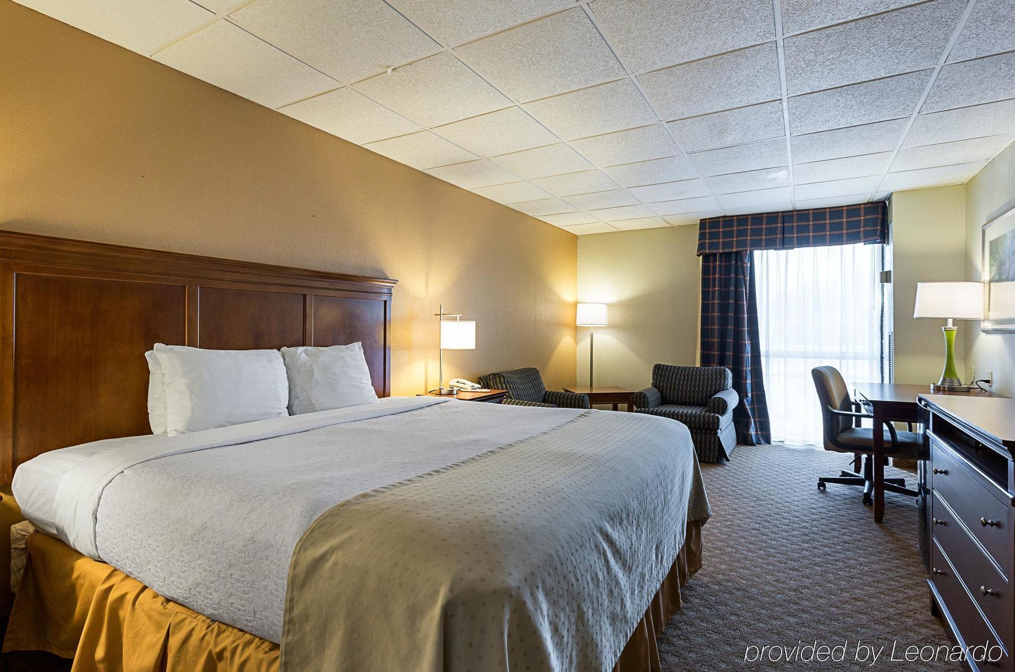 Radisson Hotel West Memphis Bagian luar foto
