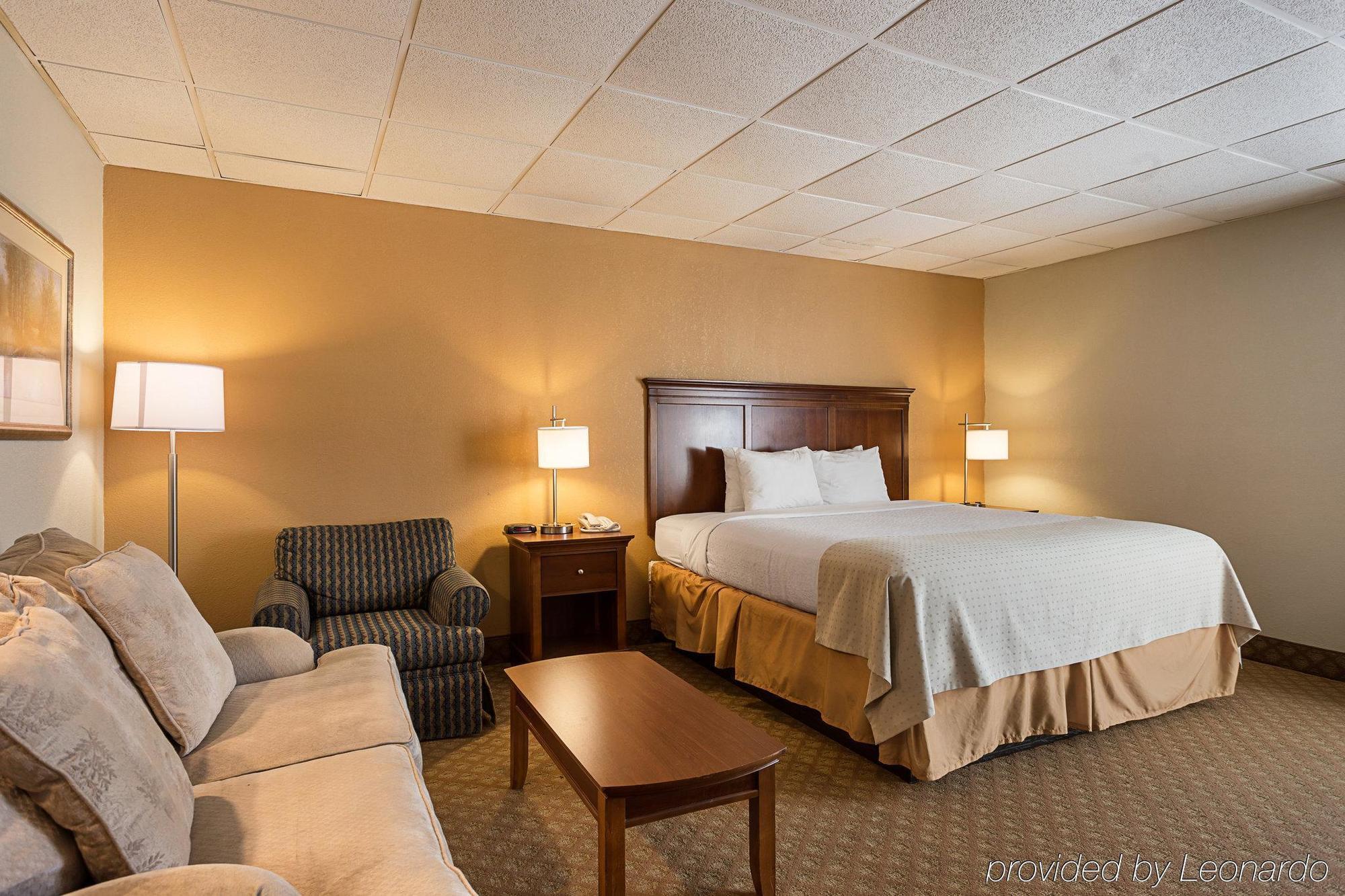 Radisson Hotel West Memphis Bagian luar foto